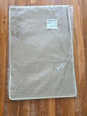 X-LARGE honeycomb Style Easy Clean Cat Litter Box Mat - Beige NWT